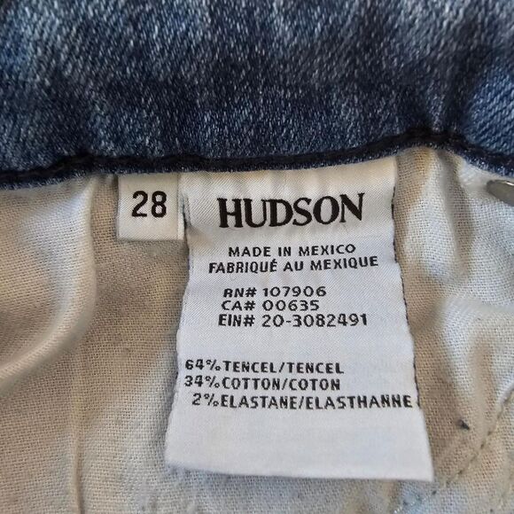 Hudson Tencel Denim Cut-Off Shorts Frayed Hem Medium Light Wash Size 28 - Picture 6 of 7